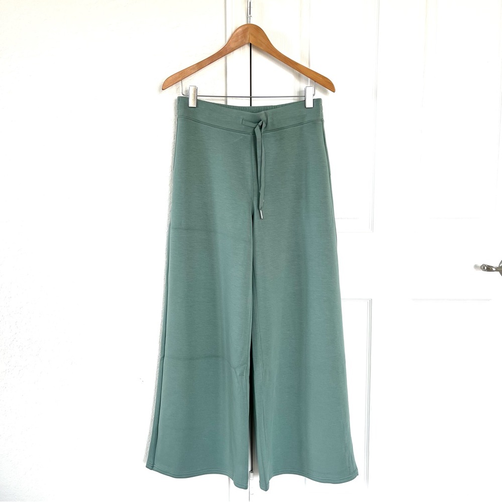 Spanx AirEssentials Wide Leg Petite Pants